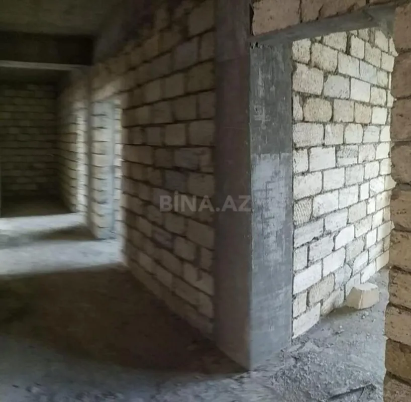 Satılır obyekt 720 m²