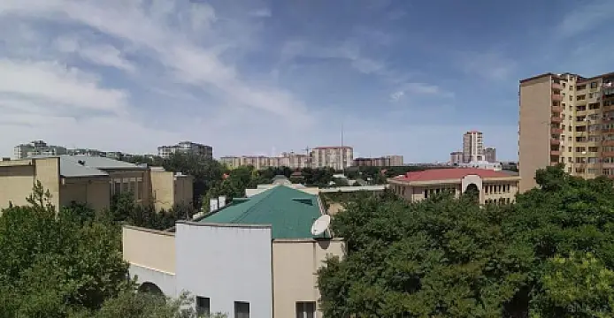 Satılır obyekt 720 m²