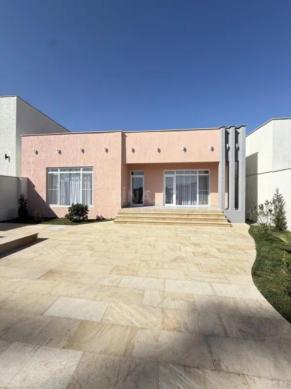 Satılır 4 otaqlı həyət evi 145 m²
