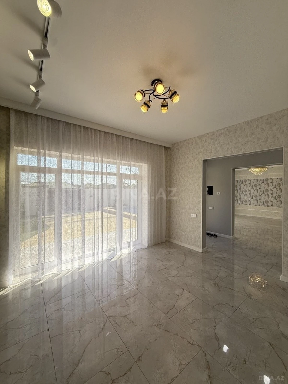Satılır 4 otaqlı həyət evi 145 m²
