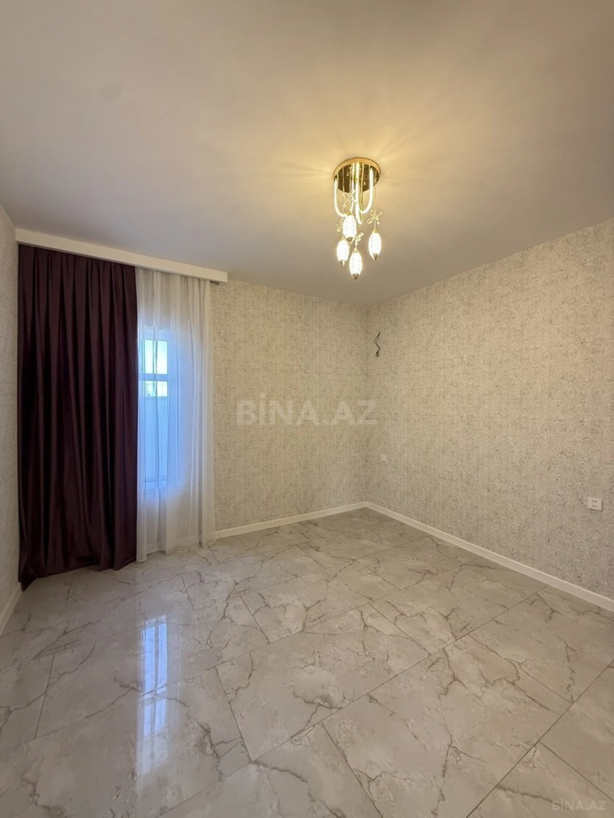 Satılır 4 otaqlı həyət evi 145 m²