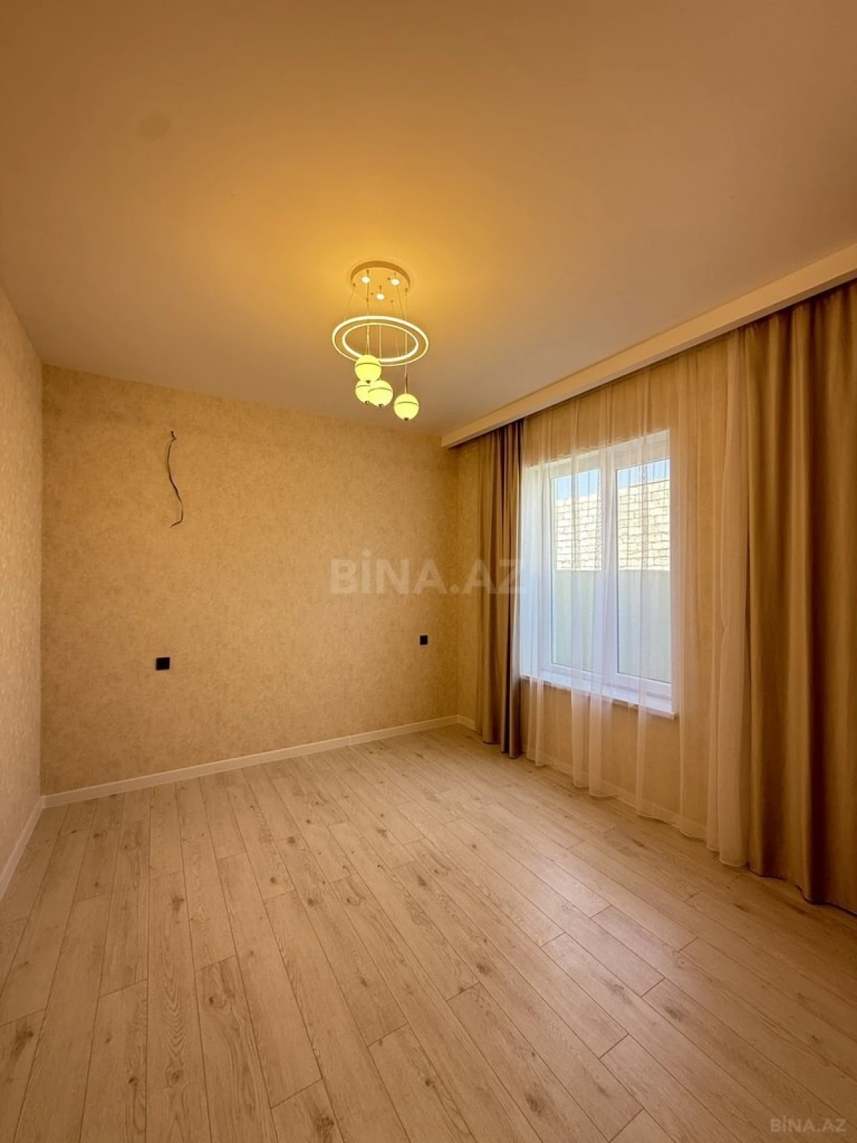 Satılır 4 otaqlı həyət evi 150 m²