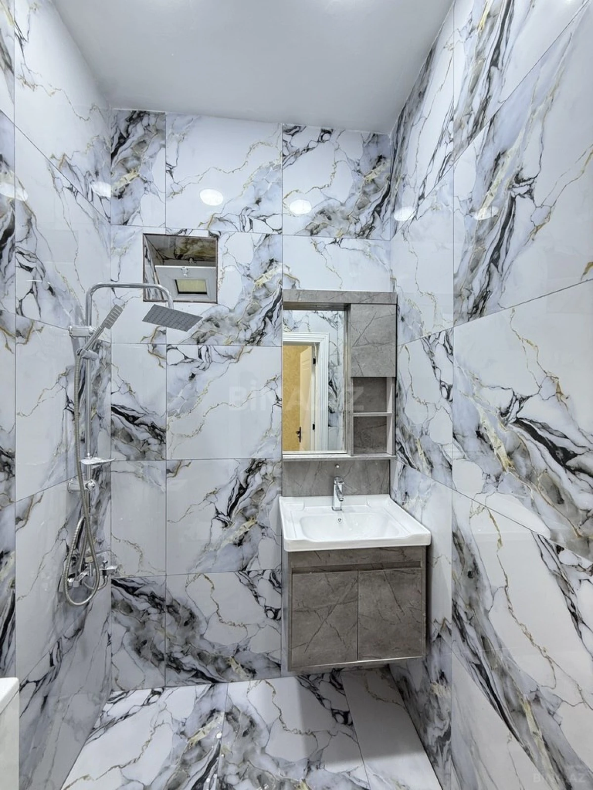 Satılır 4 otaqlı həyət evi 150 m²