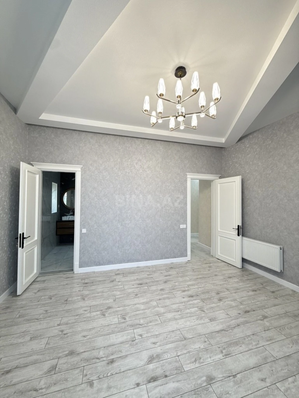 Satılır 5 otaqlı həyət evi 265 m²