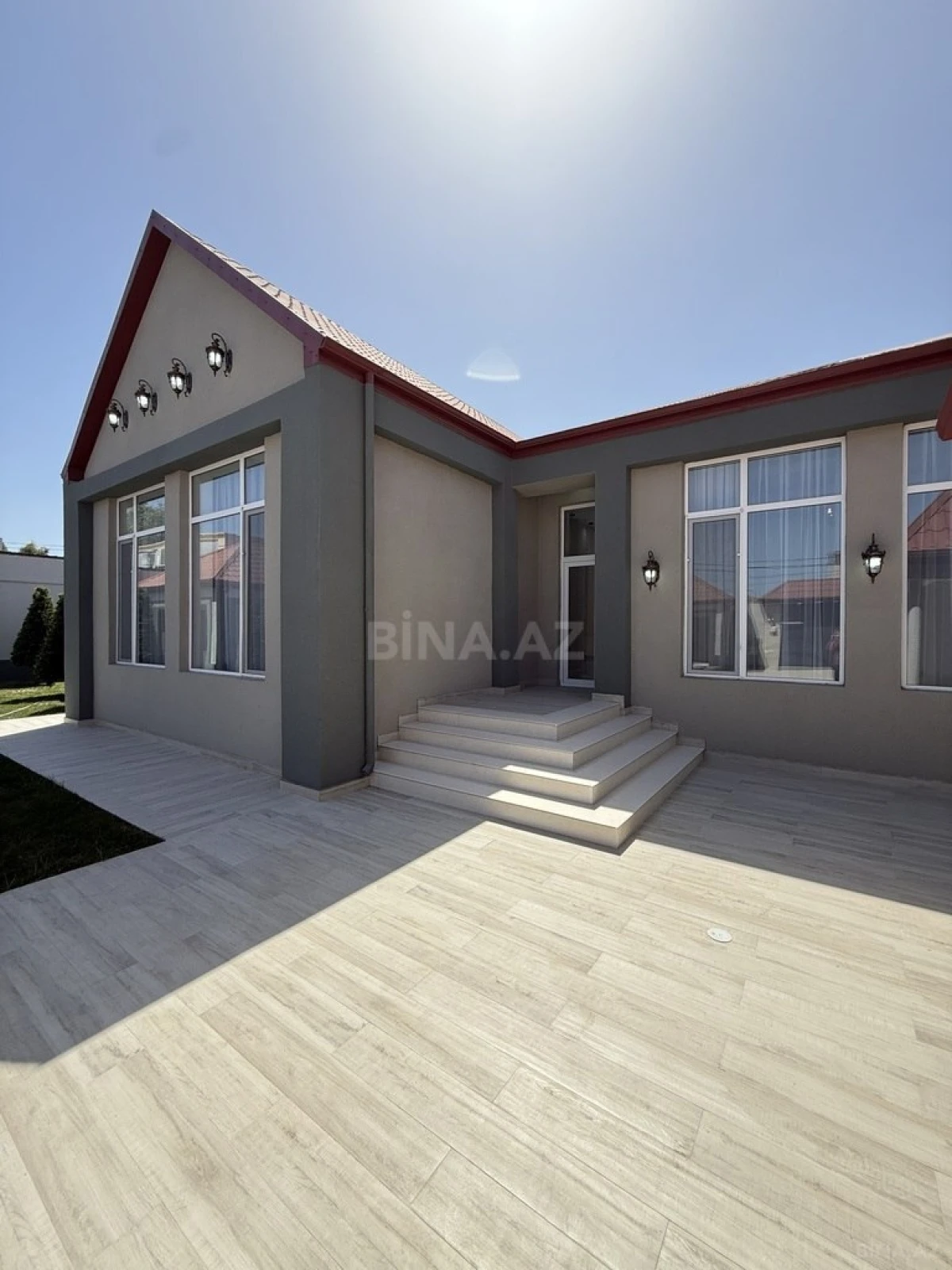 Satılır 5 otaqlı həyət evi 265 m²