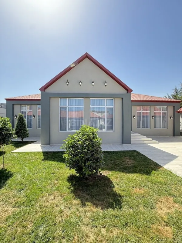 Satılır 5 otaqlı həyət evi 265 m²