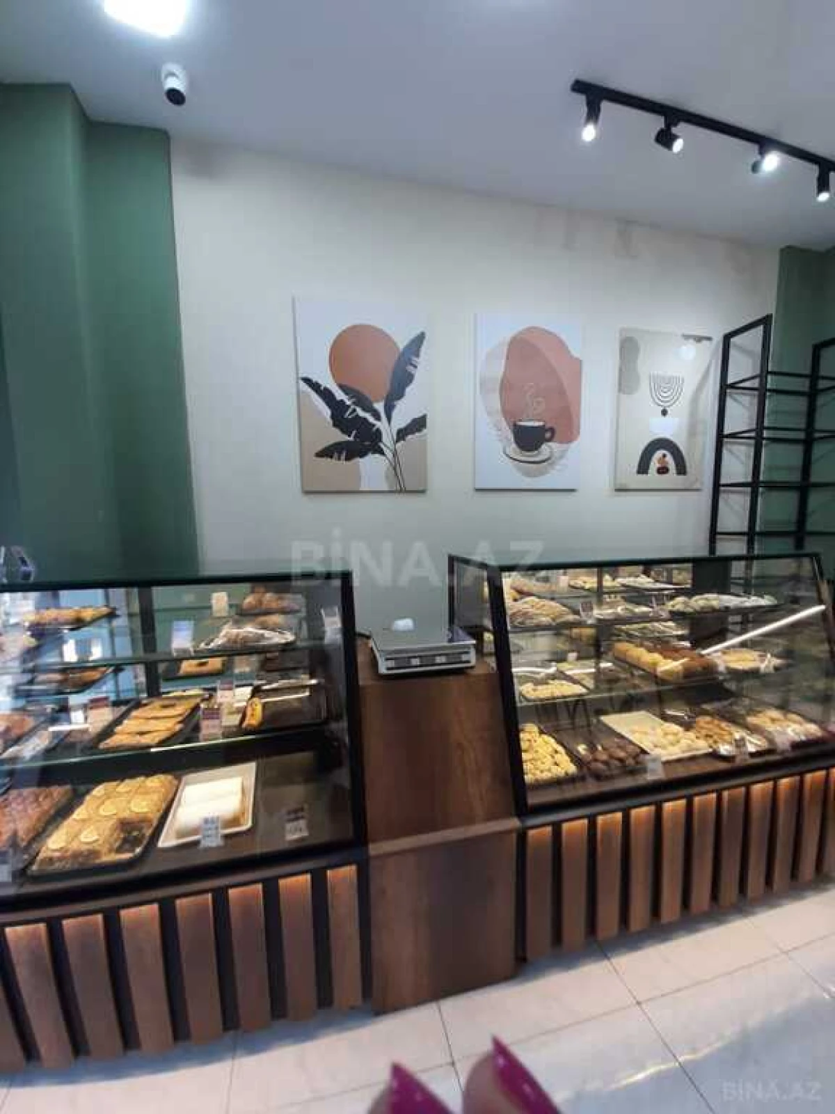 Satılır obyekt 65 m²