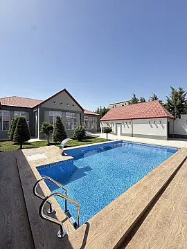 Satılır 5 otaqlı həyət evi 265 m²