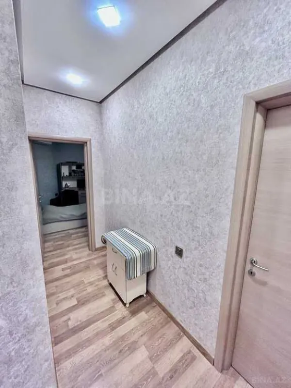 Satılır 3 otaqlı mənzil 145 m²