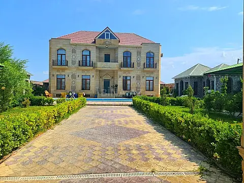 Kirayə verilir 5 otaqlı həyət evi 400 m²