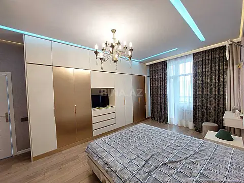 Satılır 3 otaqlı mənzil 102 m²