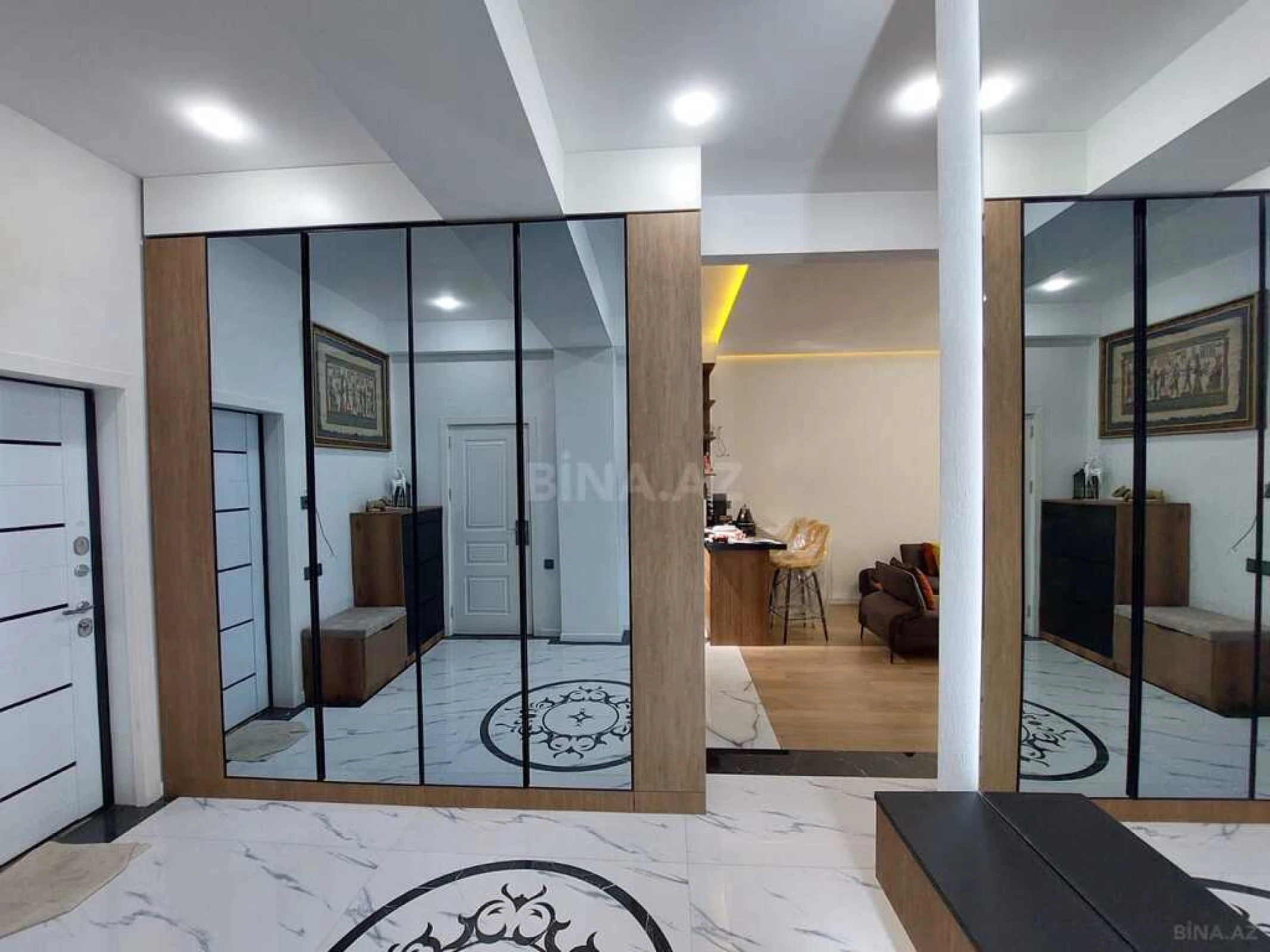 Satılır 3 otaqlı mənzil 102 m²