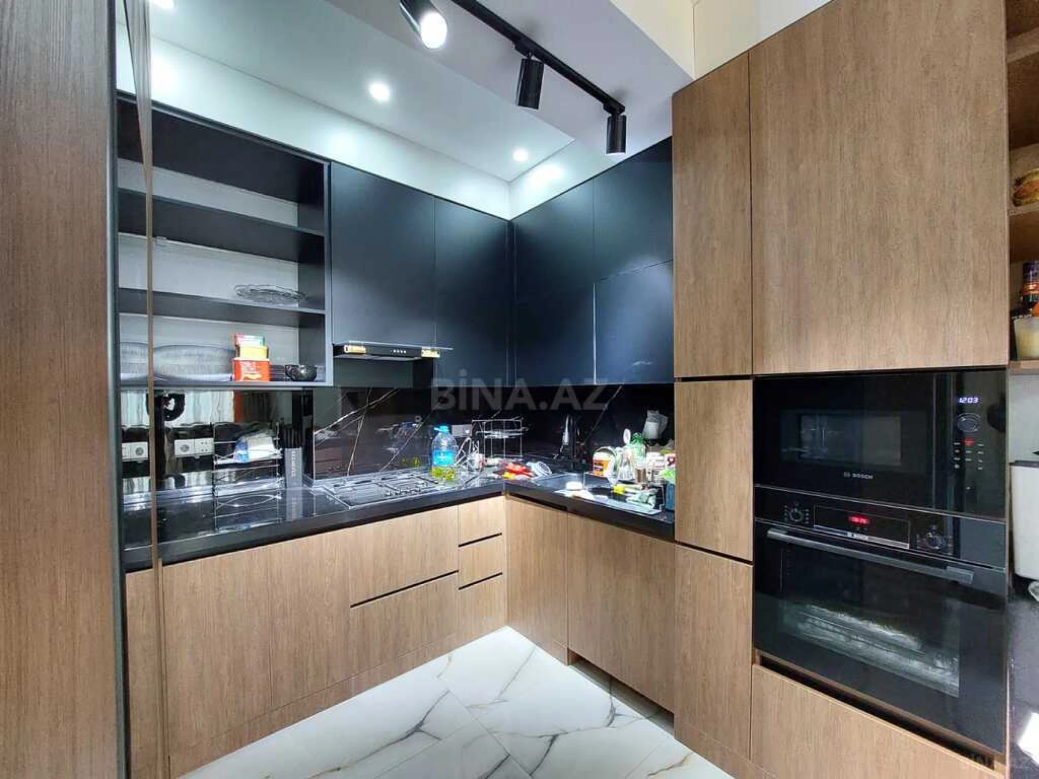 Satılır 3 otaqlı mənzil 102 m²