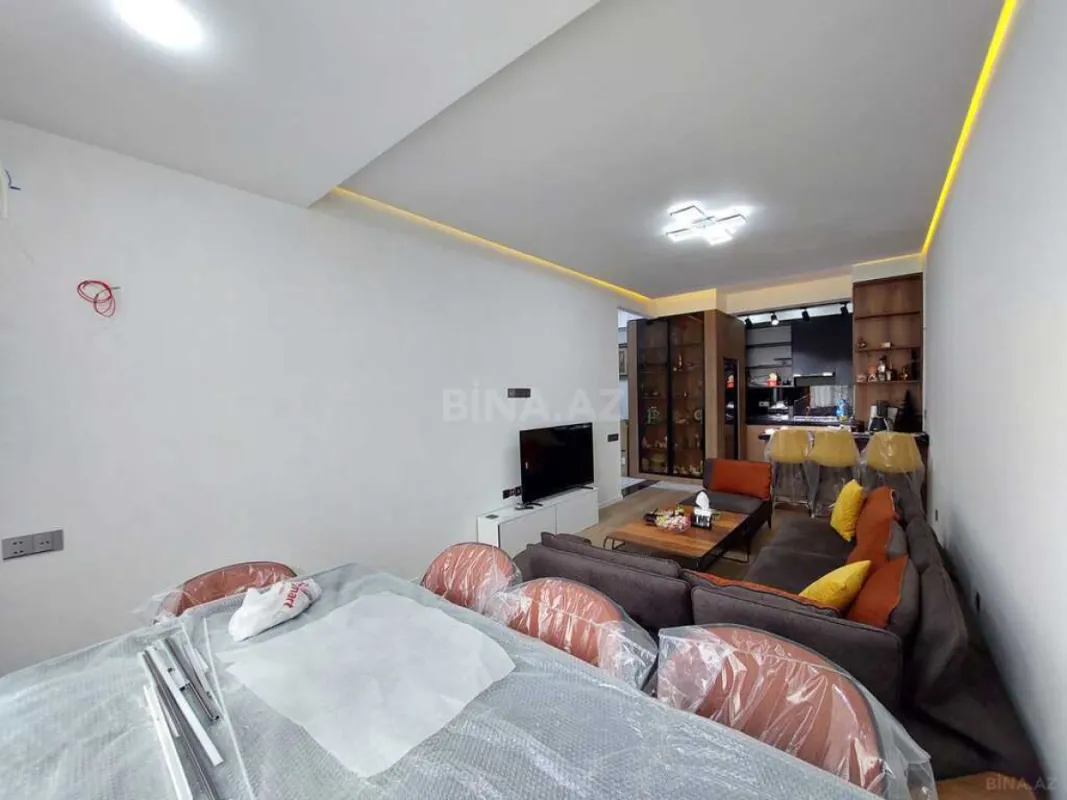 Satılır 3 otaqlı mənzil 102 m²