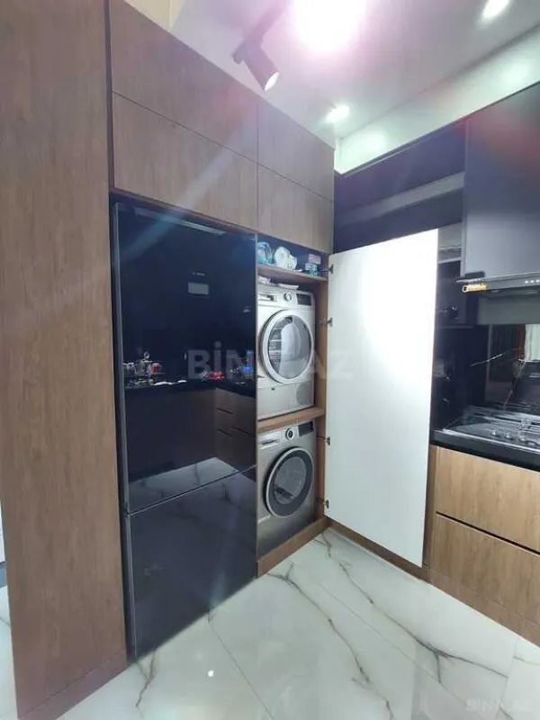 Satılır 3 otaqlı mənzil 102 m²
