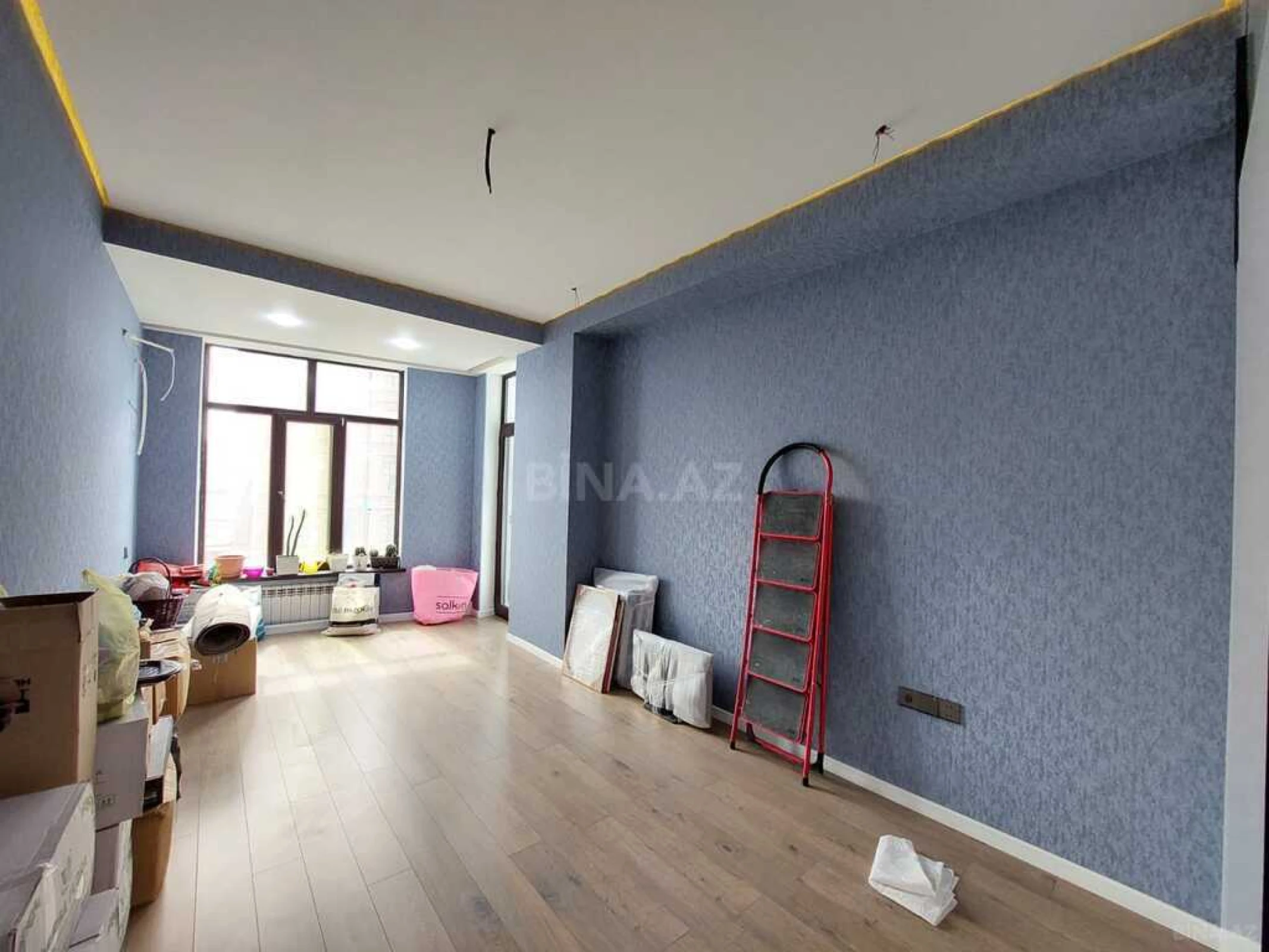 Satılır 3 otaqlı mənzil 102 m²