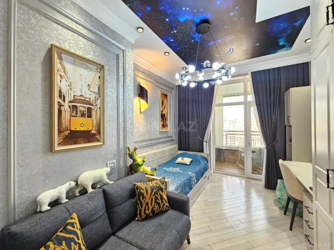 Satılır 4 otaqlı mənzil 170 m²