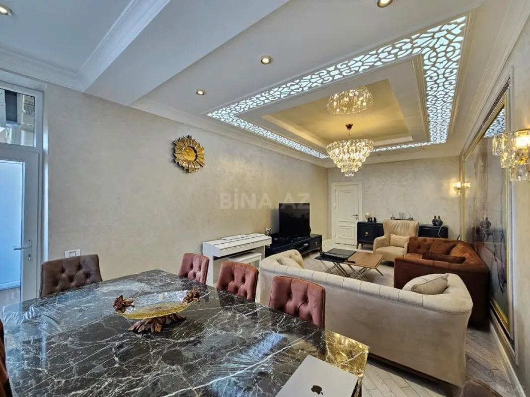 Satılır 4 otaqlı mənzil 170 m²