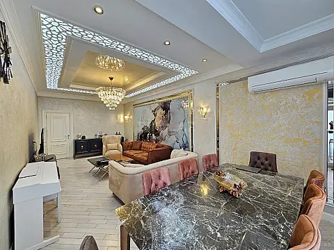 Satılır 4 otaqlı mənzil 170 m²