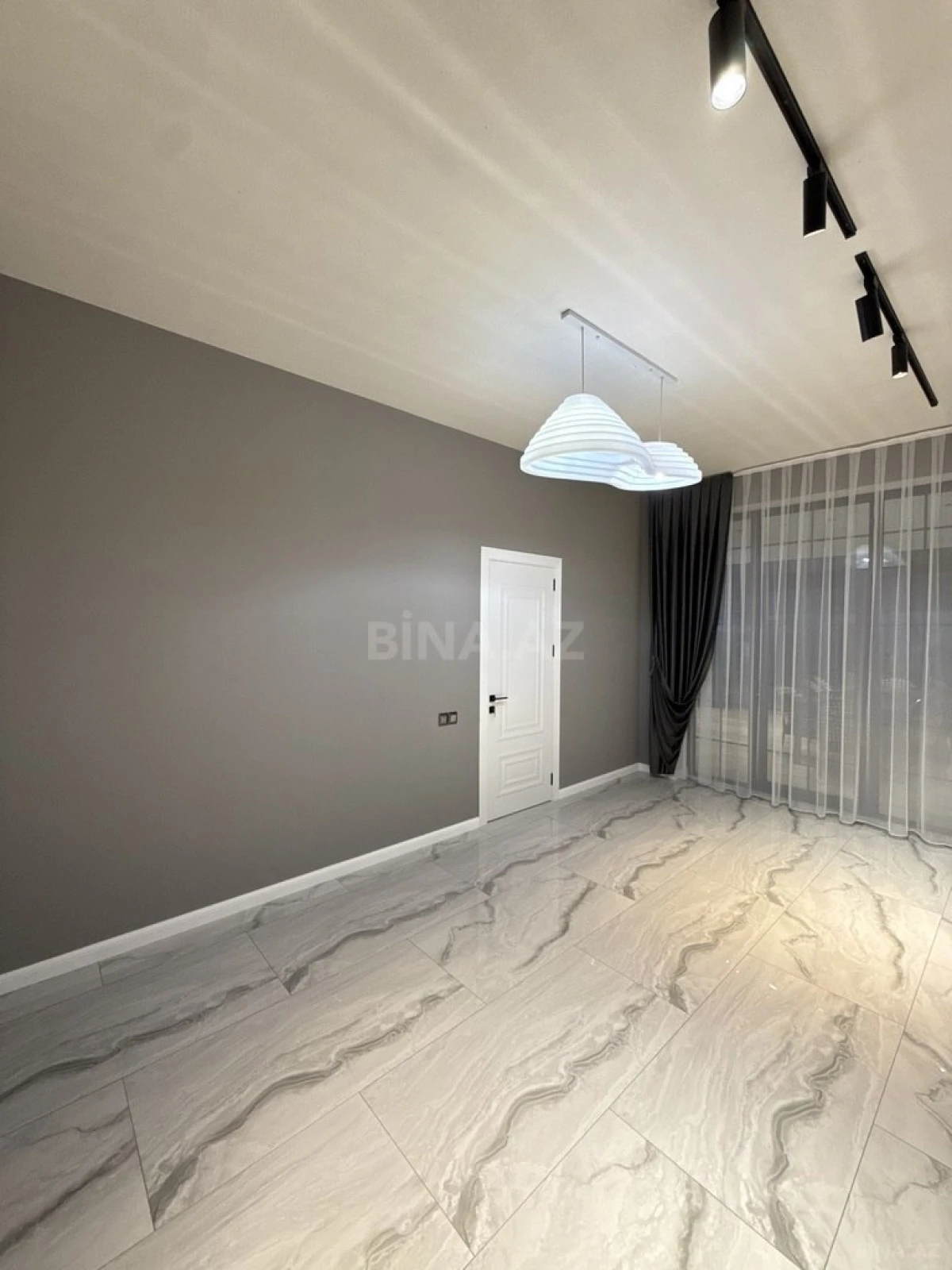 Satılır 4 otaqlı həyət evi 145 m²