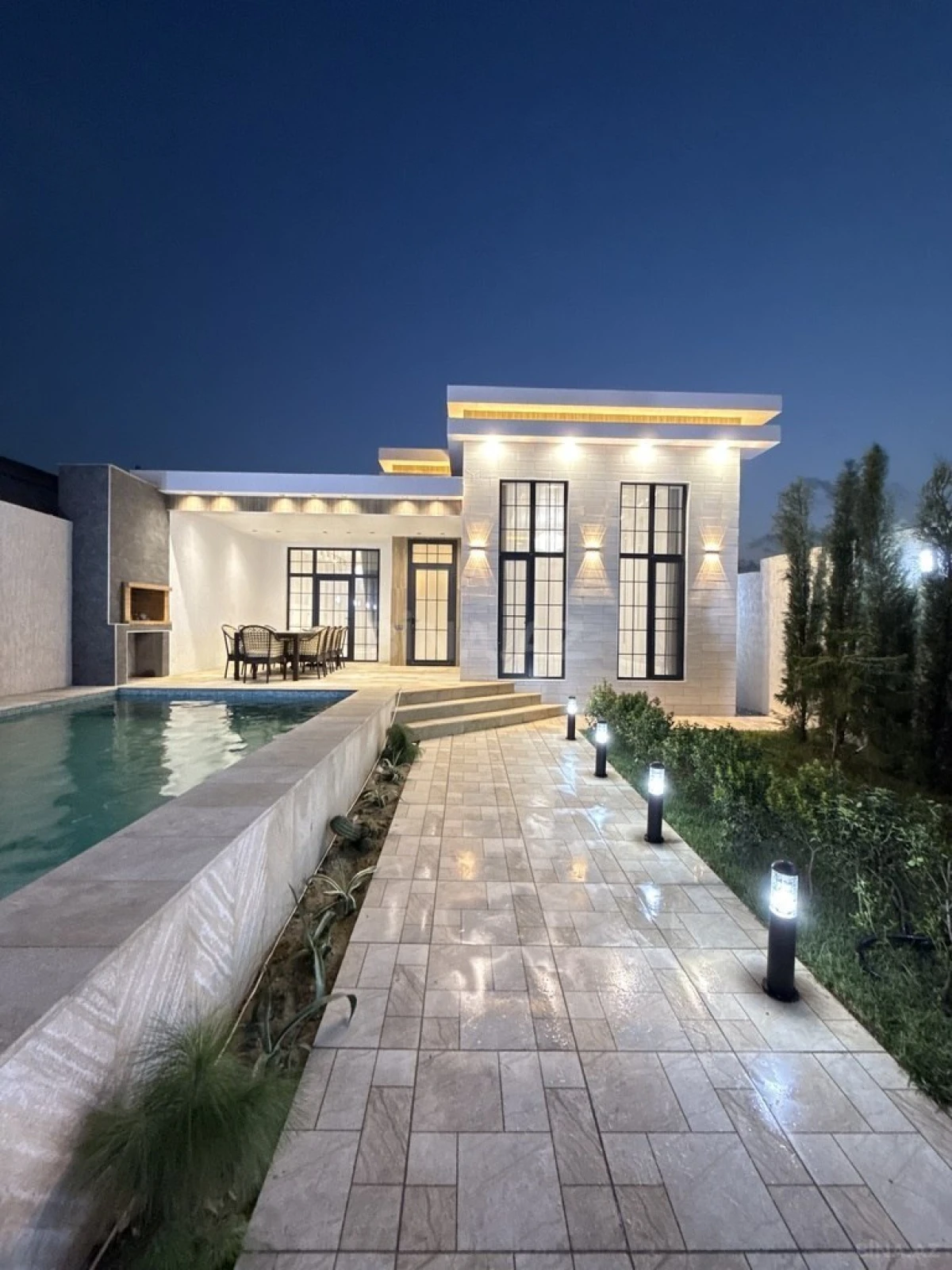 Satılır 4 otaqlı həyət evi 145 m²