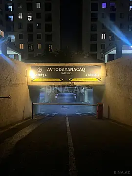 Satılır 6 otaqlı mənzil 323 m²