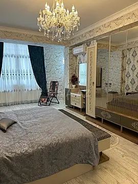 Satılır 3 otaqlı mənzil 142 m²