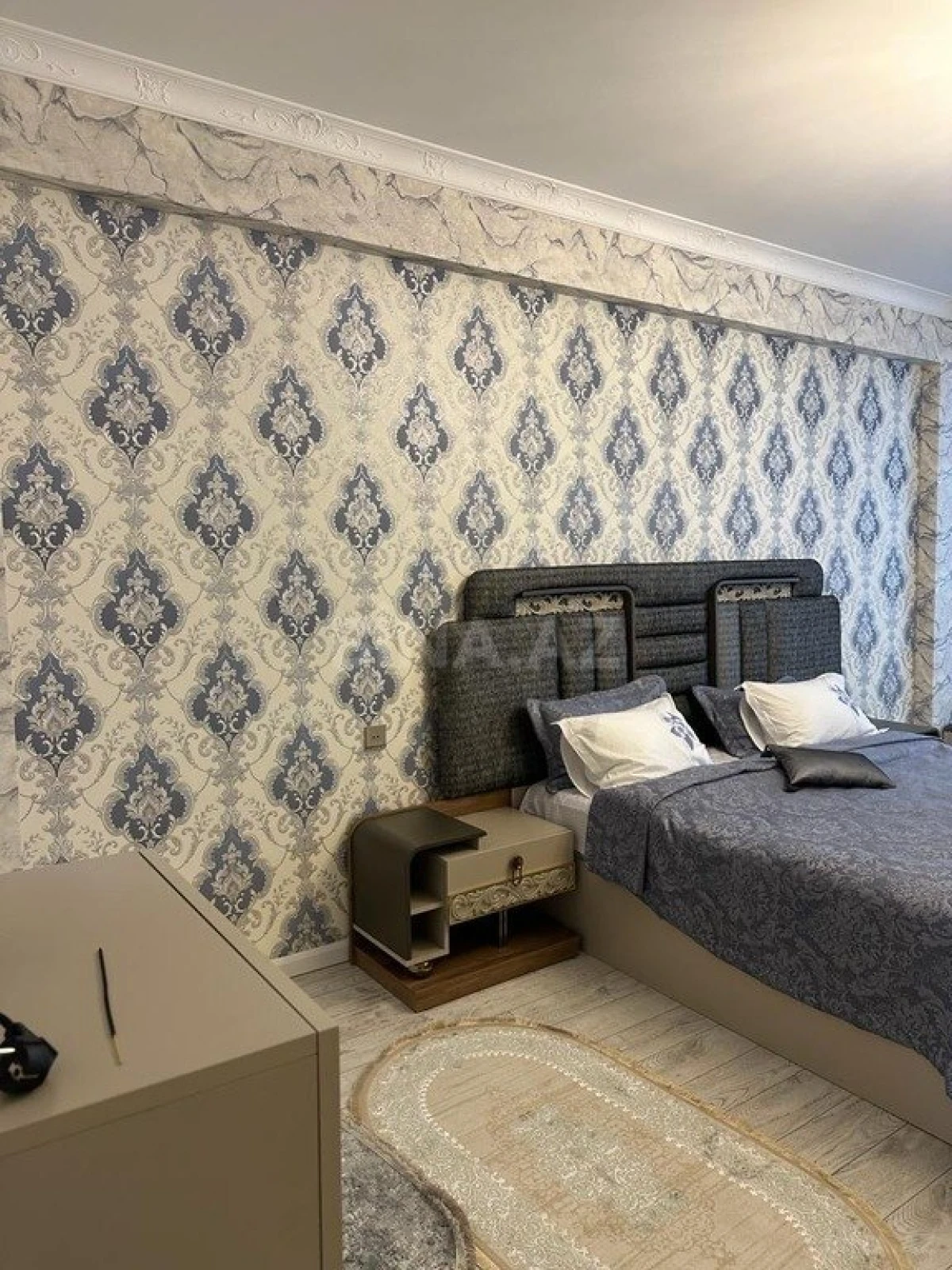 Satılır 3 otaqlı mənzil 142 m²