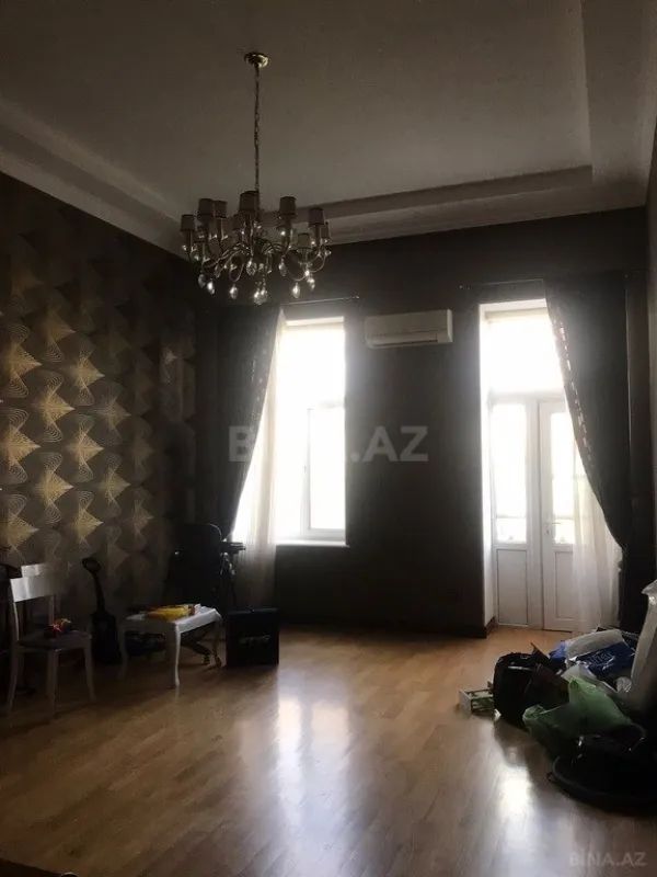 Satılır 3 otaqlı mənzil 85 m²