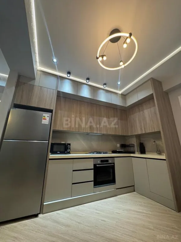 Kirayə verilir 2 otaqlı mənzil 70 m²