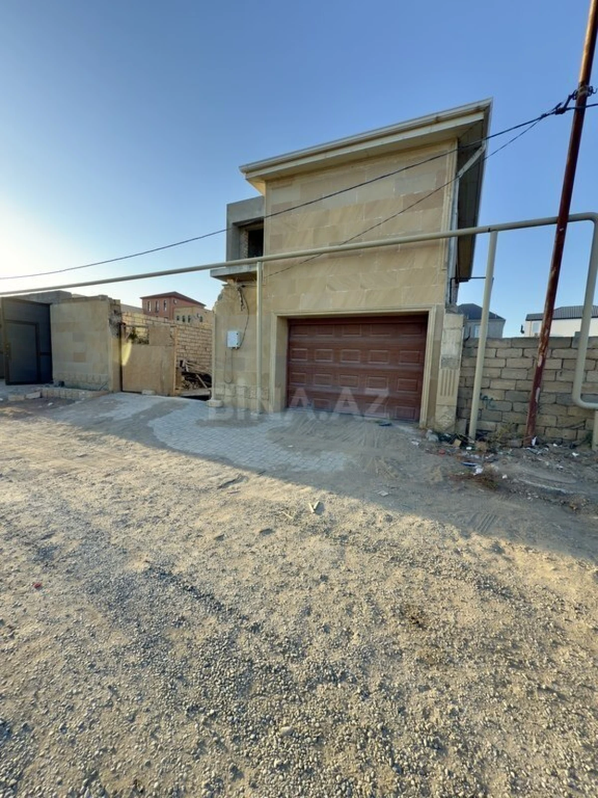 Satılır 5 otaqlı həyət evi 450 m²