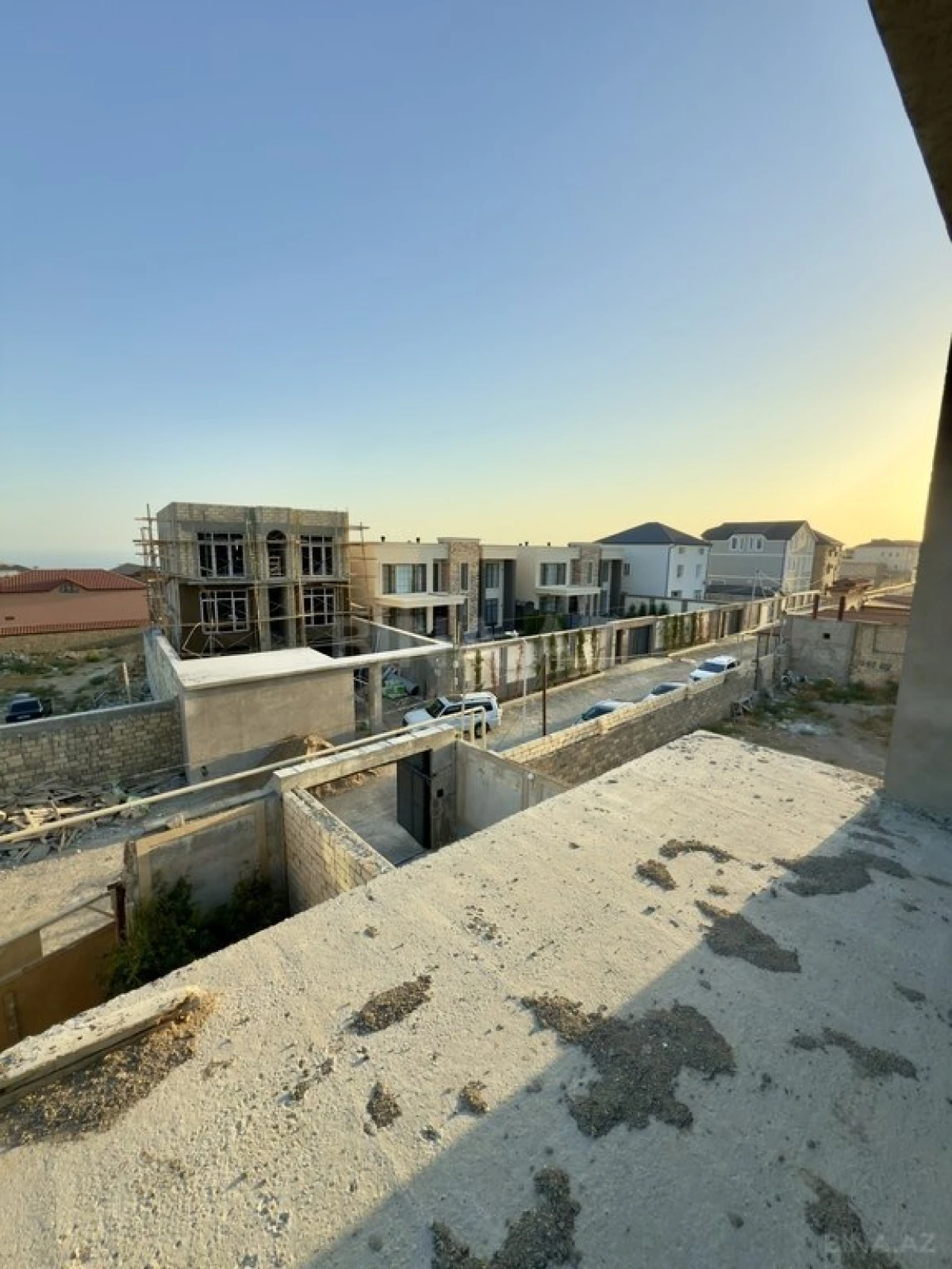 Satılır 5 otaqlı həyət evi 450 m²