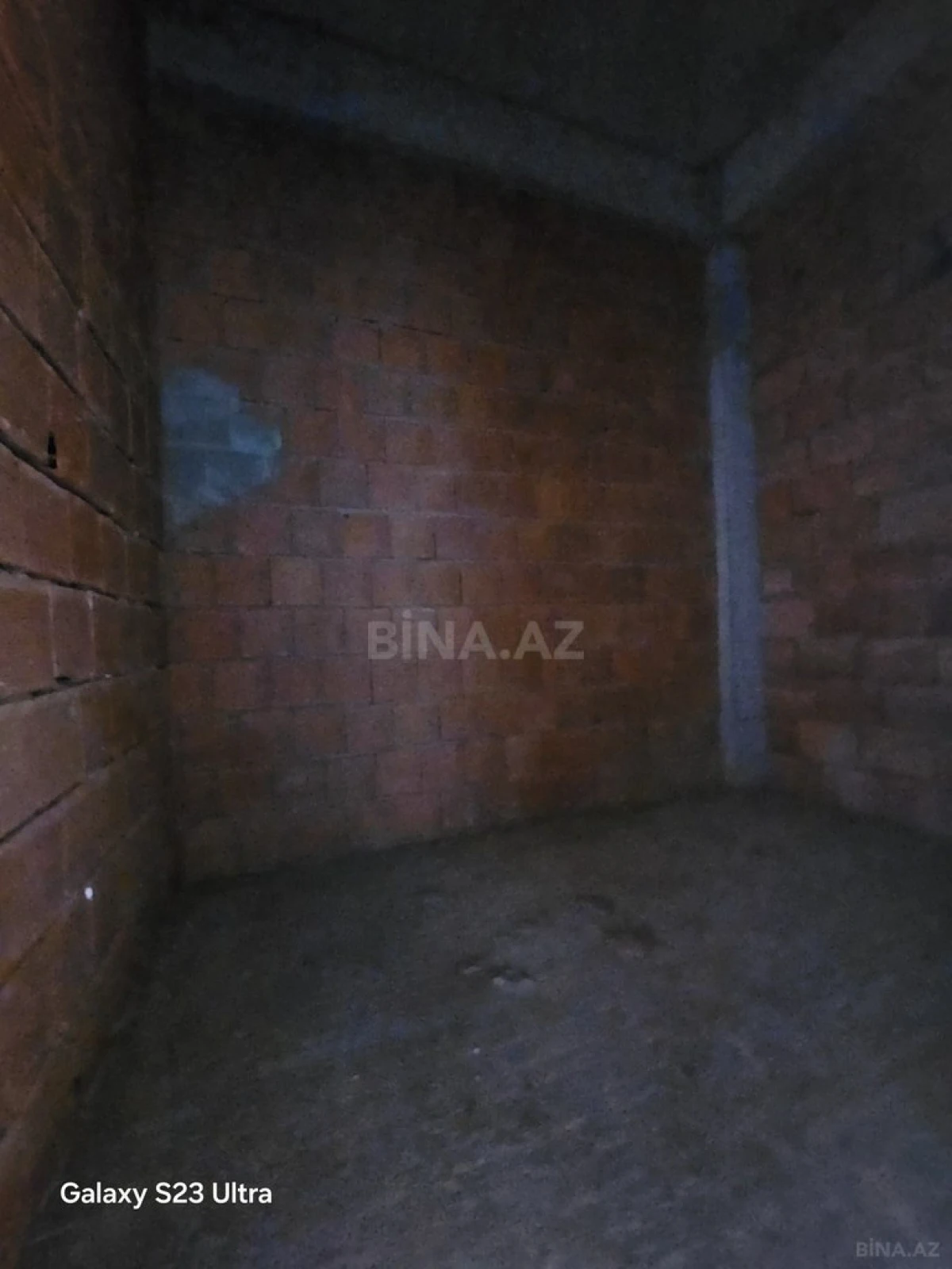 Satılır 3 otaqlı mənzil 146 m²