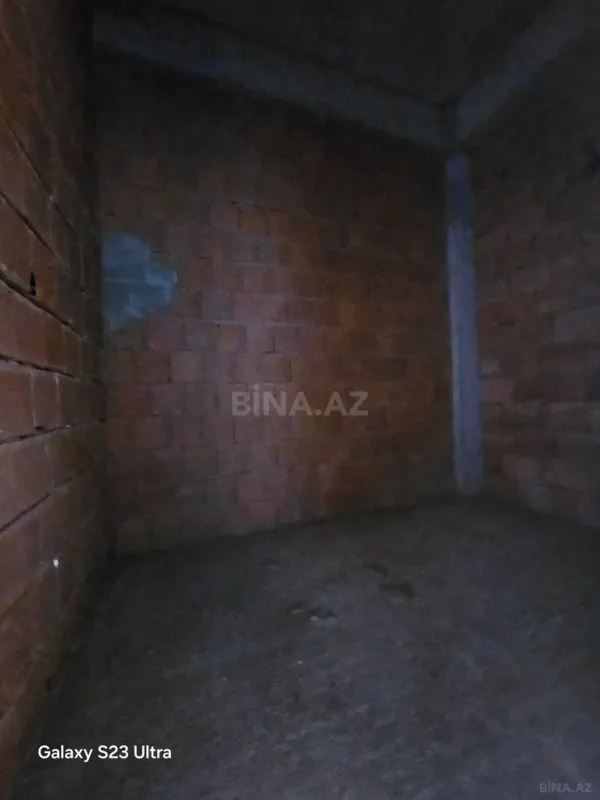 Satılır 3 otaqlı mənzil 146 m²