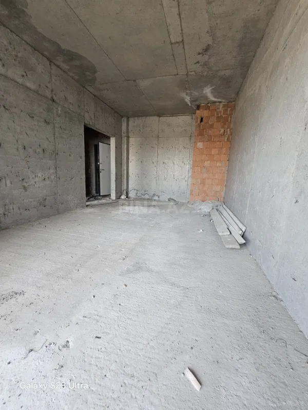 Satılır 3 otaqlı mənzil 146 m²