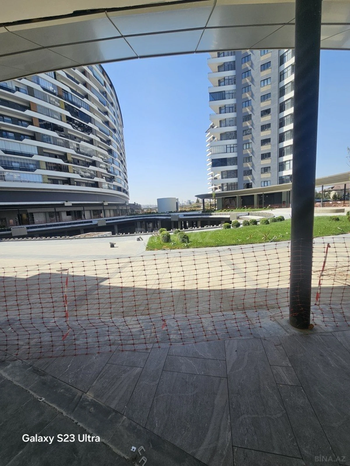 Satılır 3 otaqlı mənzil 146 m²