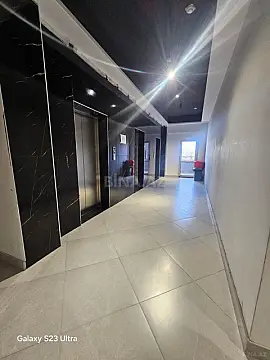 Satılır 3 otaqlı mənzil 146 m²