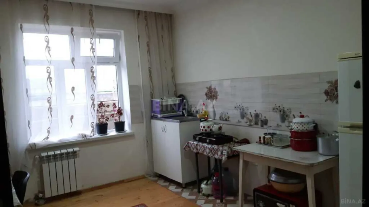 Satılır 3 otaqlı həyət evi 100 m²