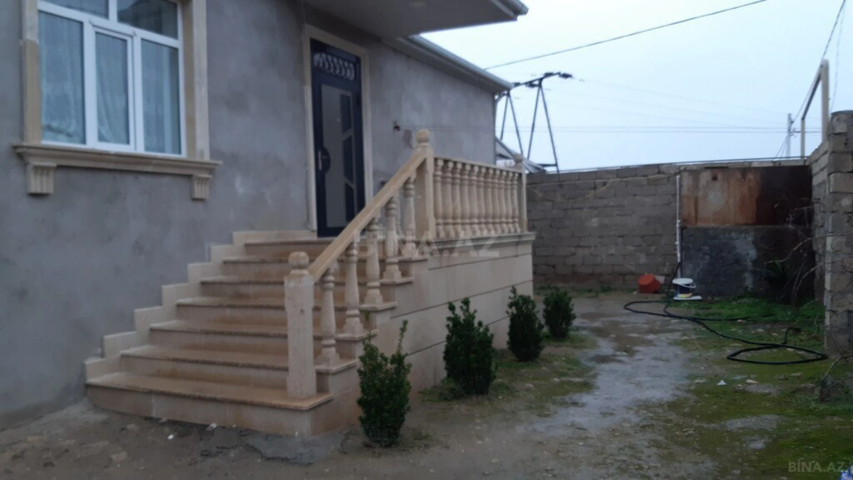 Satılır 3 otaqlı həyət evi 100 m²