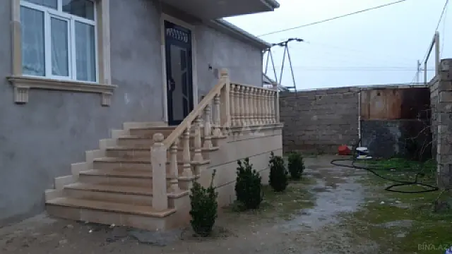 Satılır 3 otaqlı həyət evi 100 m²
