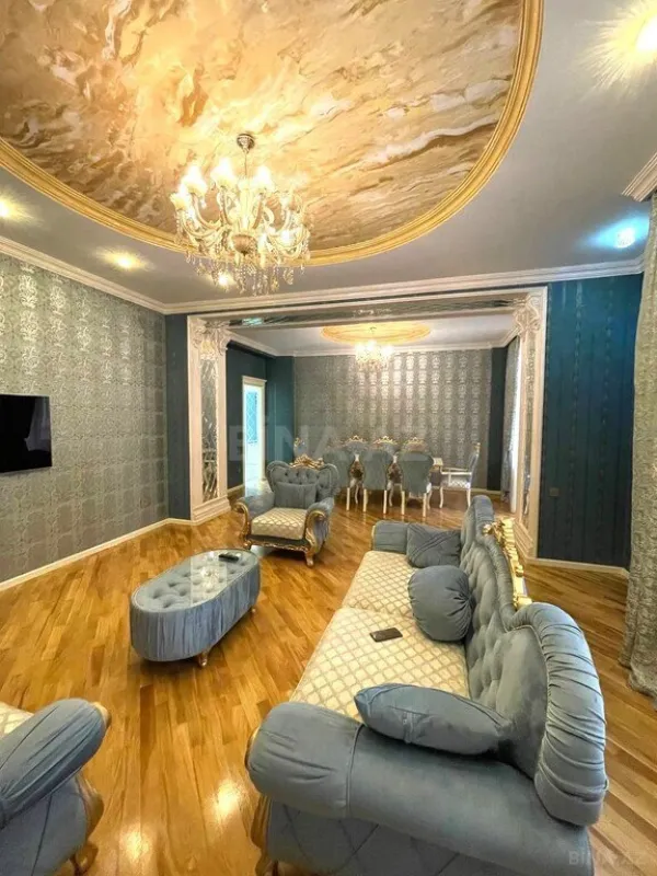 Satılır 4 otaqlı mənzil 185 m²