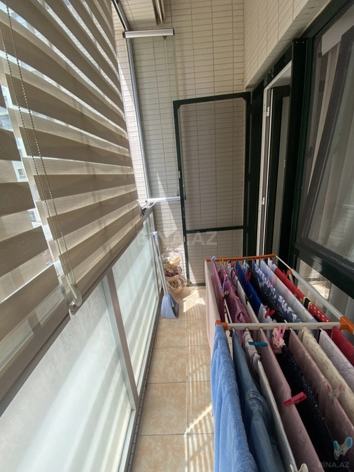 Satılır 4 otaqlı mənzil 160 m²