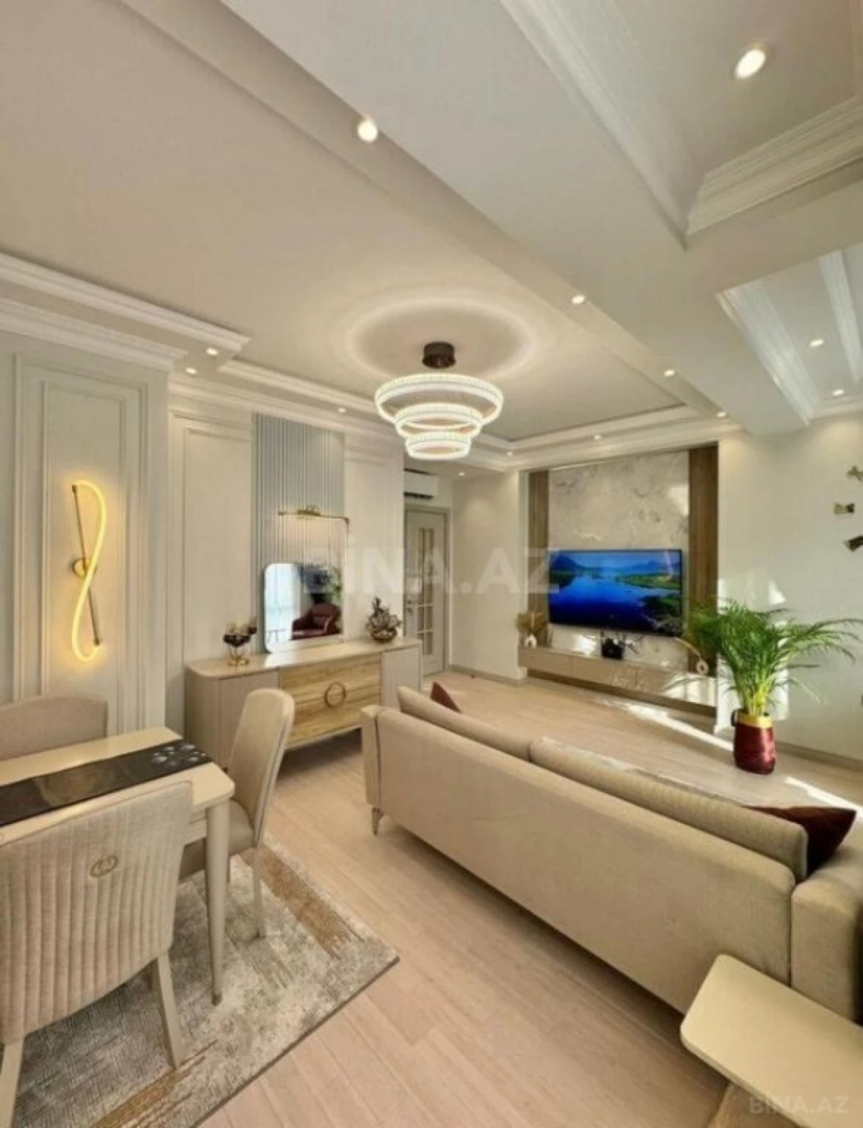 Satılır 3 otaqlı mənzil 126 m²