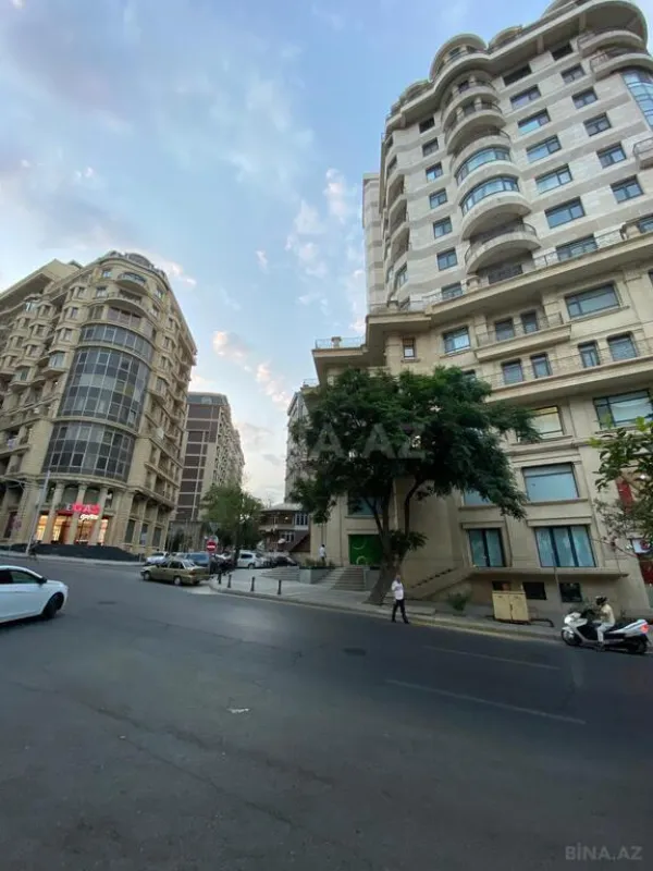 Kirayə verilir 2 otaqlı mənzil 65 m²