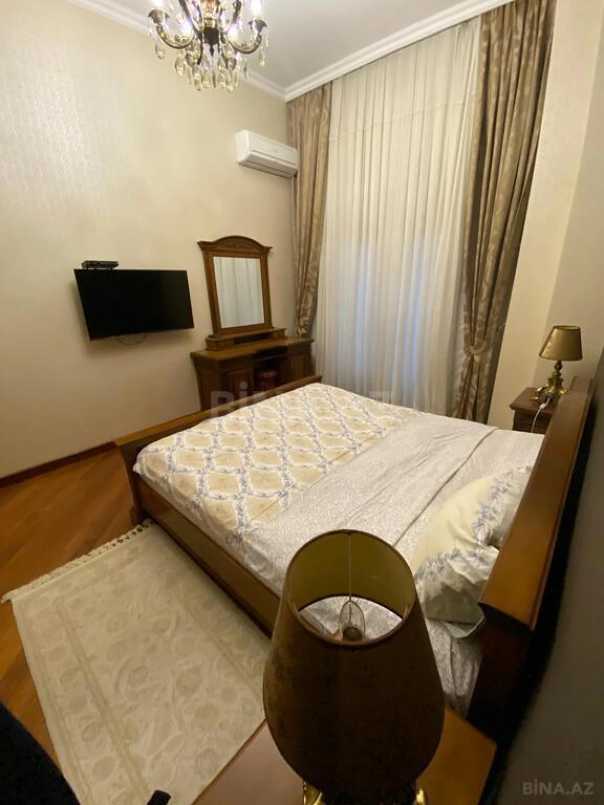 Kirayə verilir 2 otaqlı mənzil 65 m²