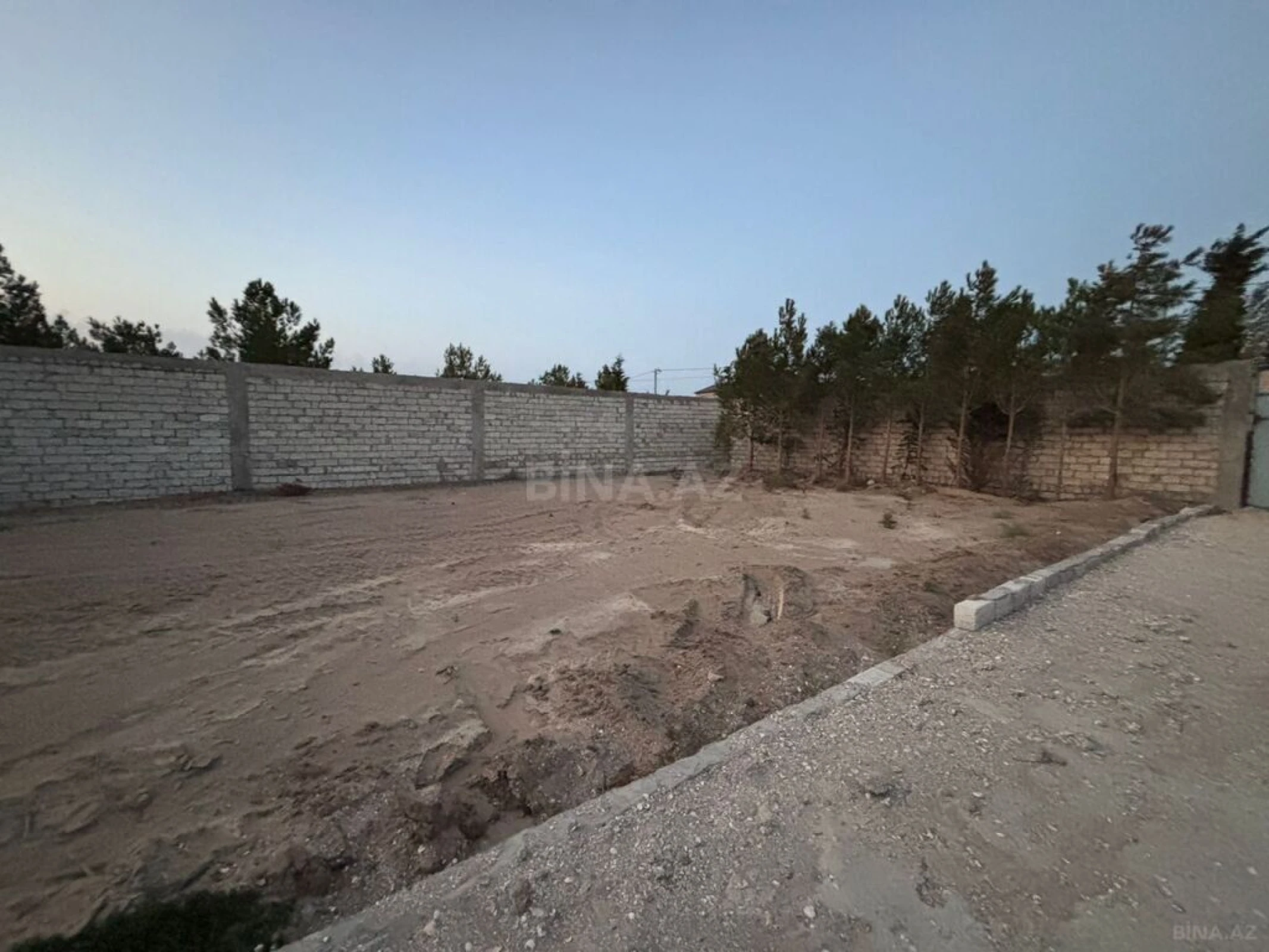 Satılır torpaq sahəsi 12 m²