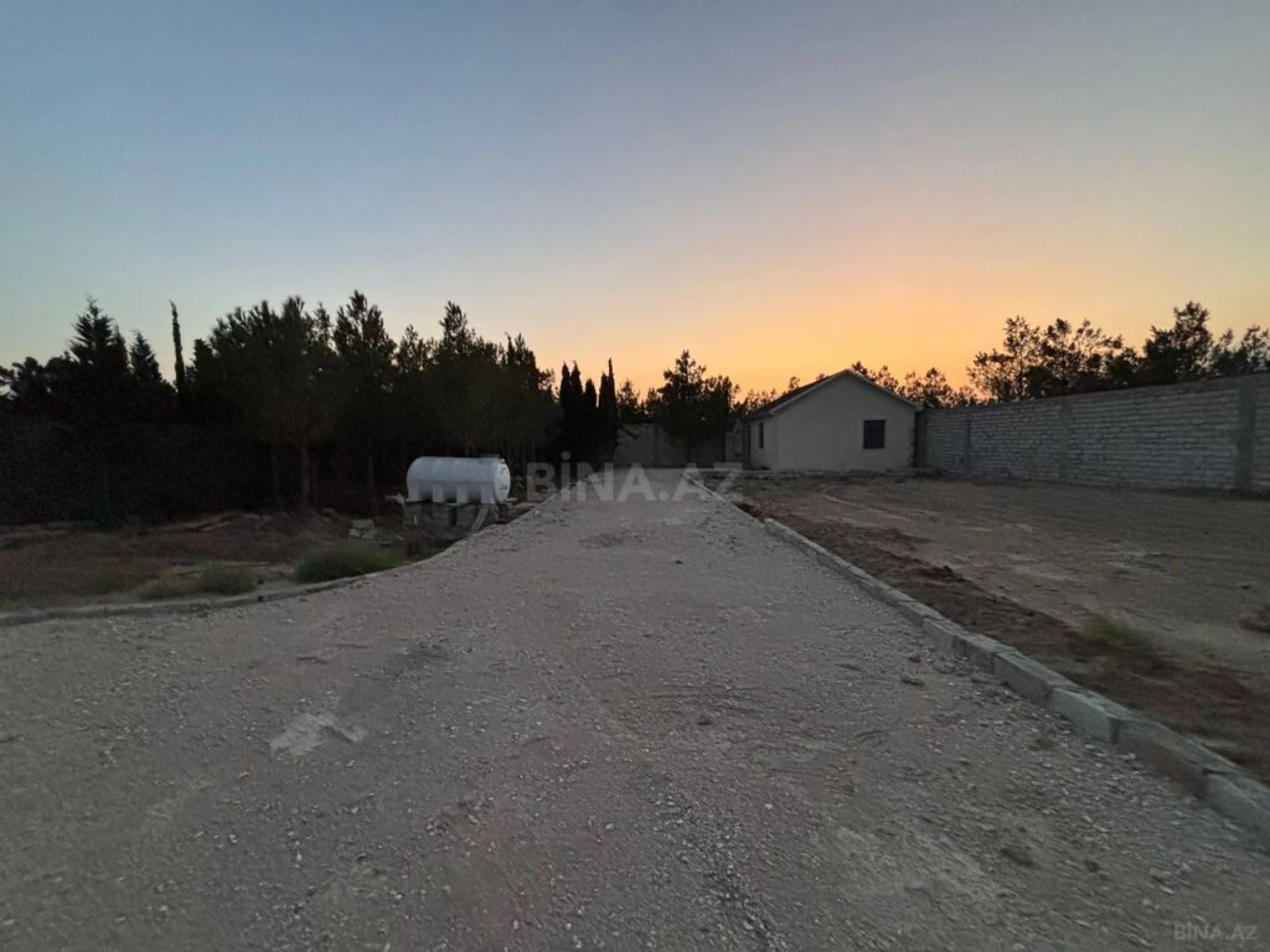 Satılır torpaq sahəsi 12 m²