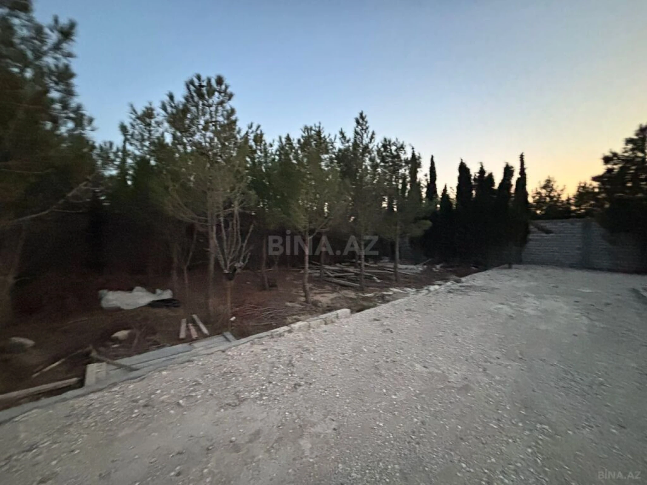 Satılır torpaq sahəsi 12 m²