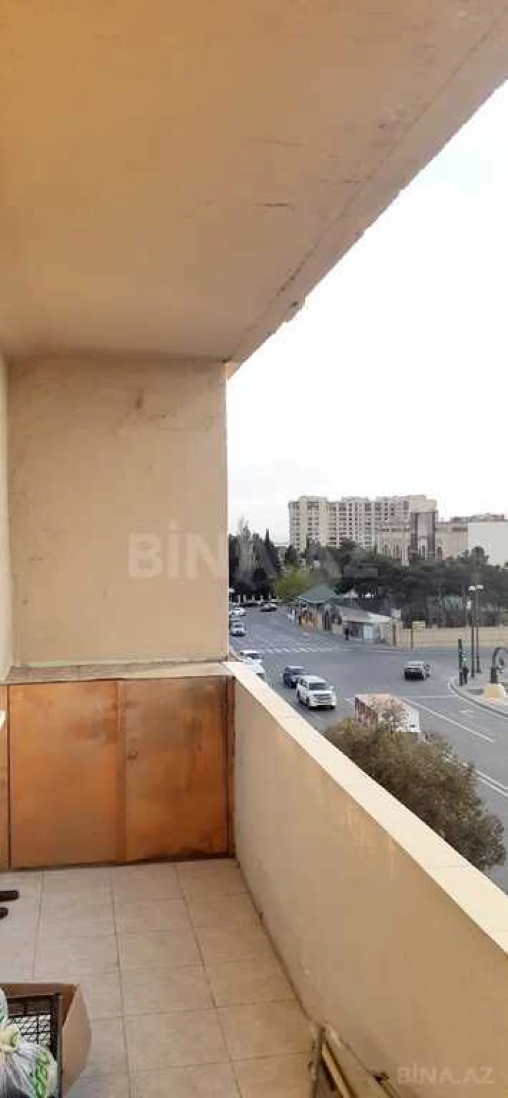 Satılır 4 otaqlı mənzil 110 m²