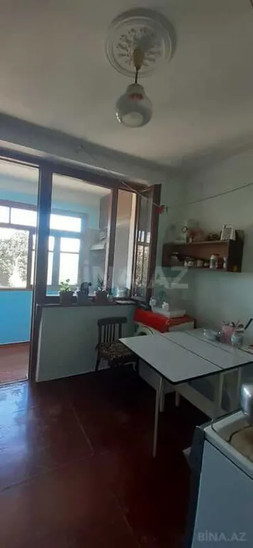 Satılır 4 otaqlı mənzil 110 m²